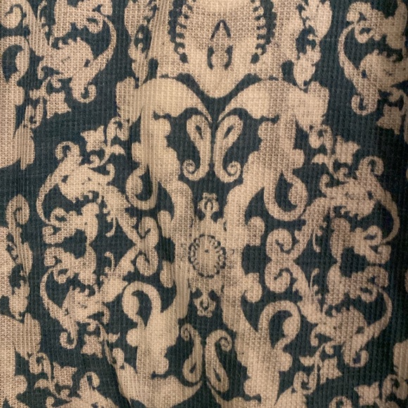 Blue and gray size Large Daytrip shirt burnout - Picture 4 of 8